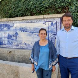Oleiros - antigo bebedouro - Artista Rosa Afonso e Vice Presidente Miguel Marques